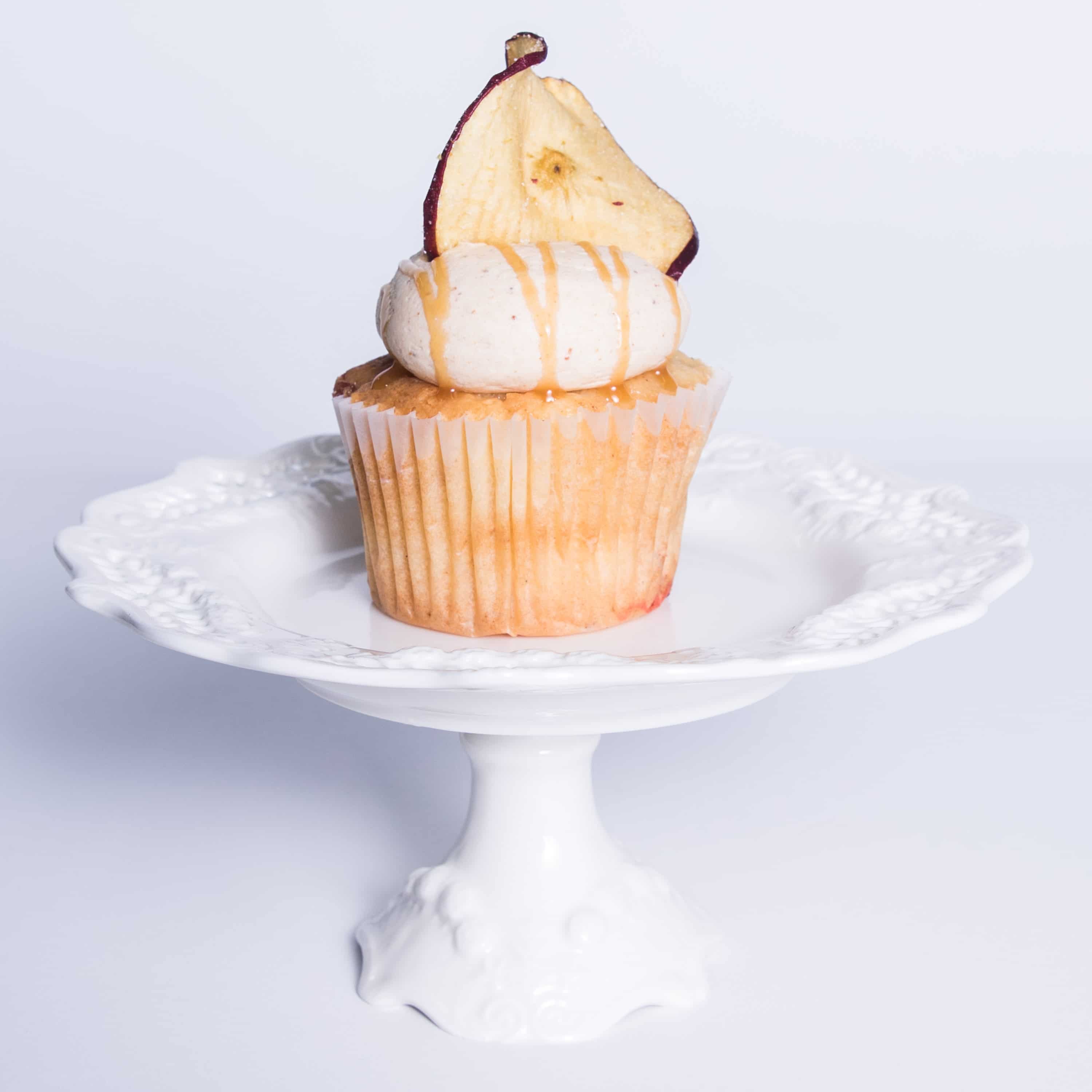 Caramel Apple (seasonal) – CamiCakes cupcakes