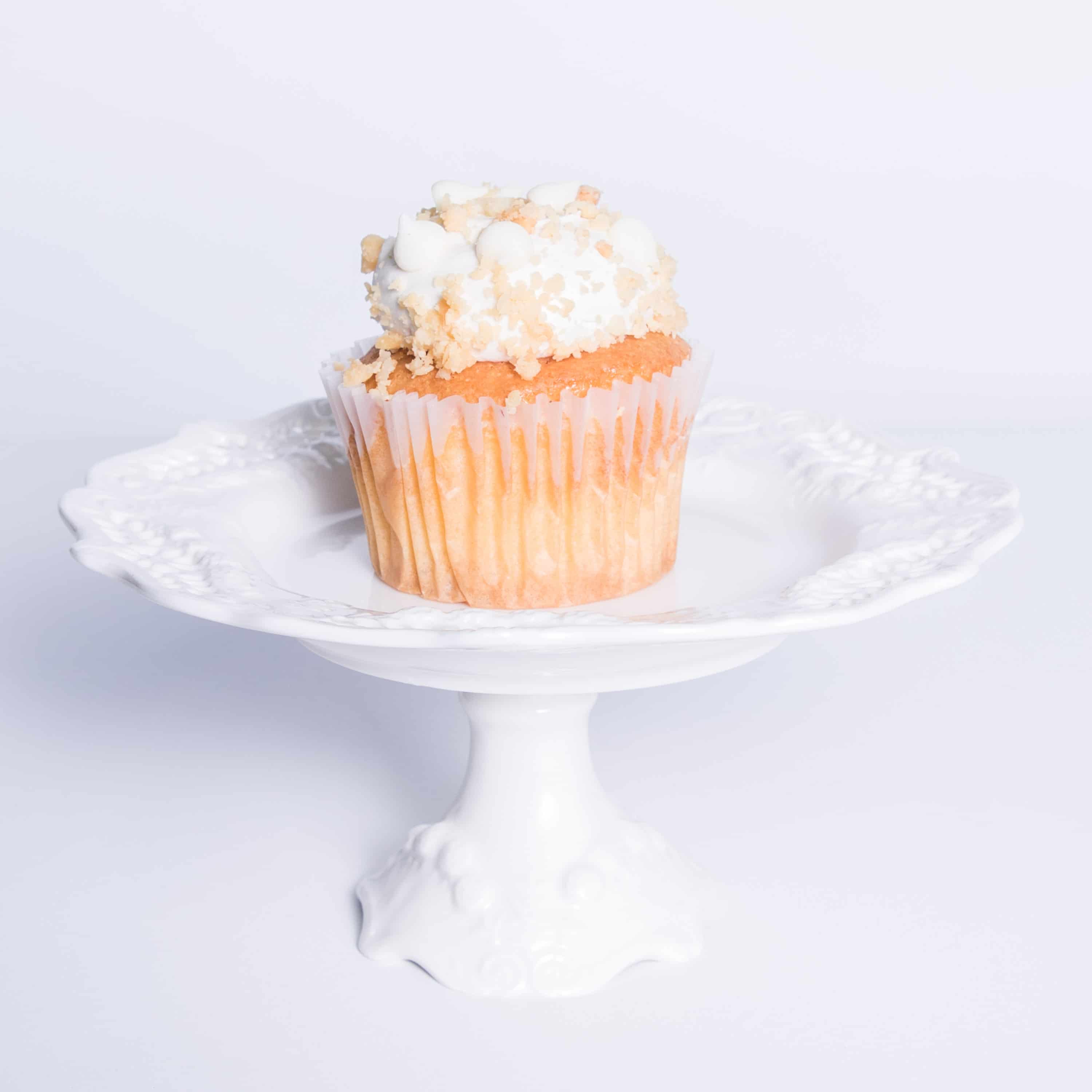 White Chocolate Macadamia – CamiCakes cupcakes